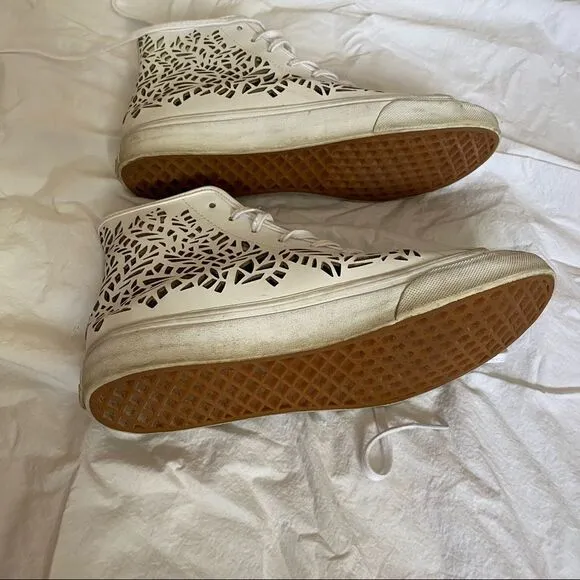 🍄 Rare White Cut Out High Top White Vans