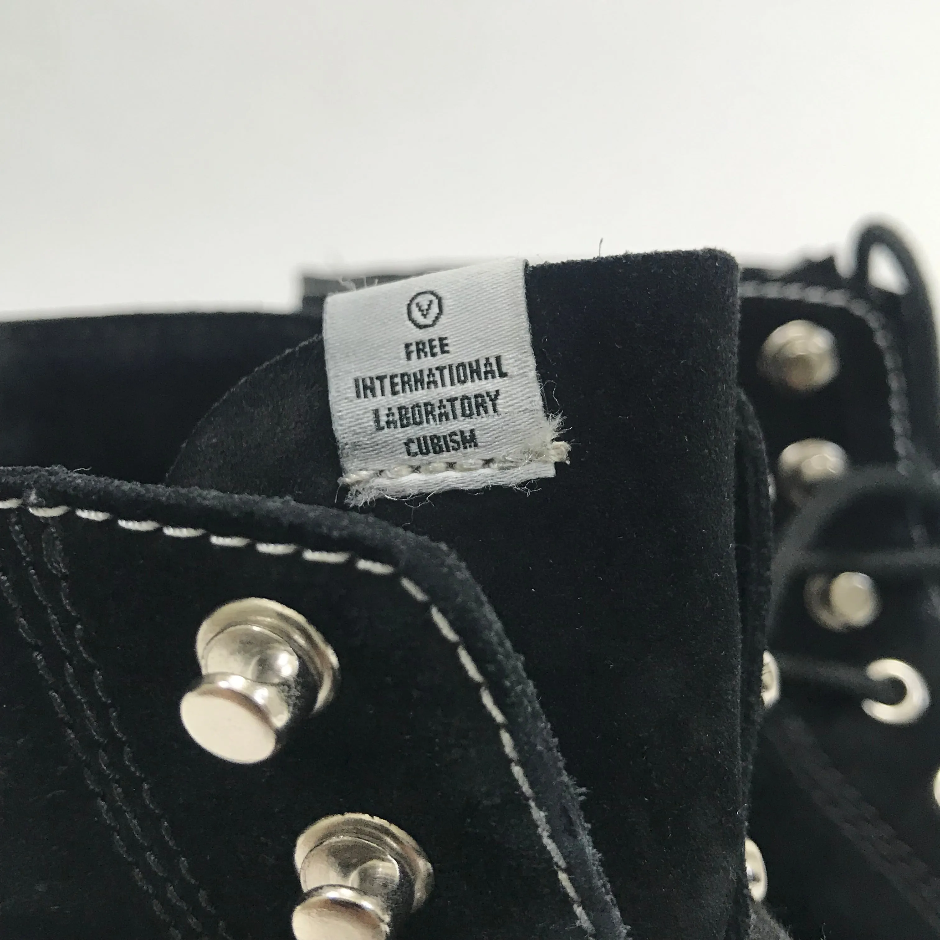 [9] Visvim 11AW Virgil Boots Folk Suede Black