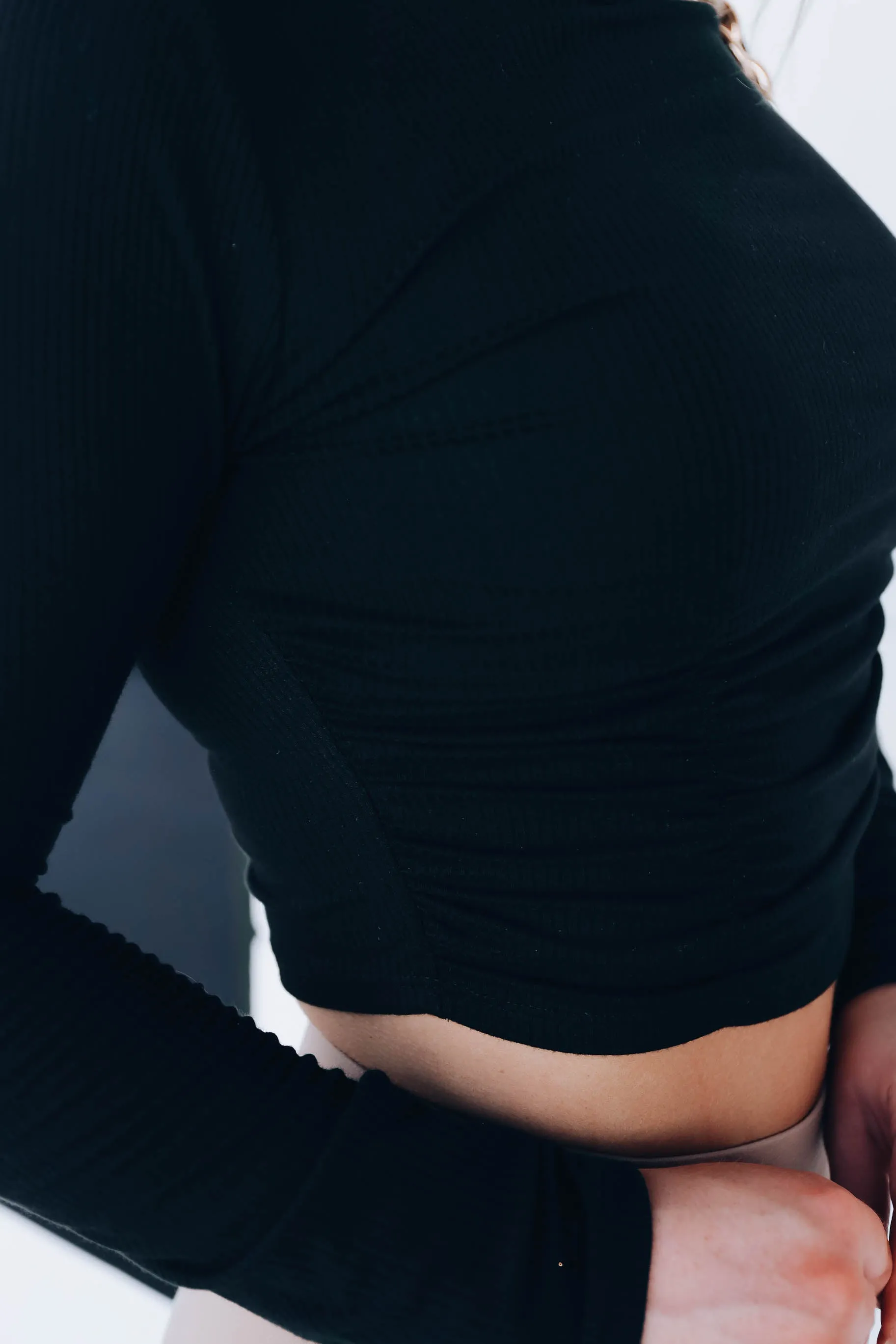 Alluring Ruched Crop Top - Black