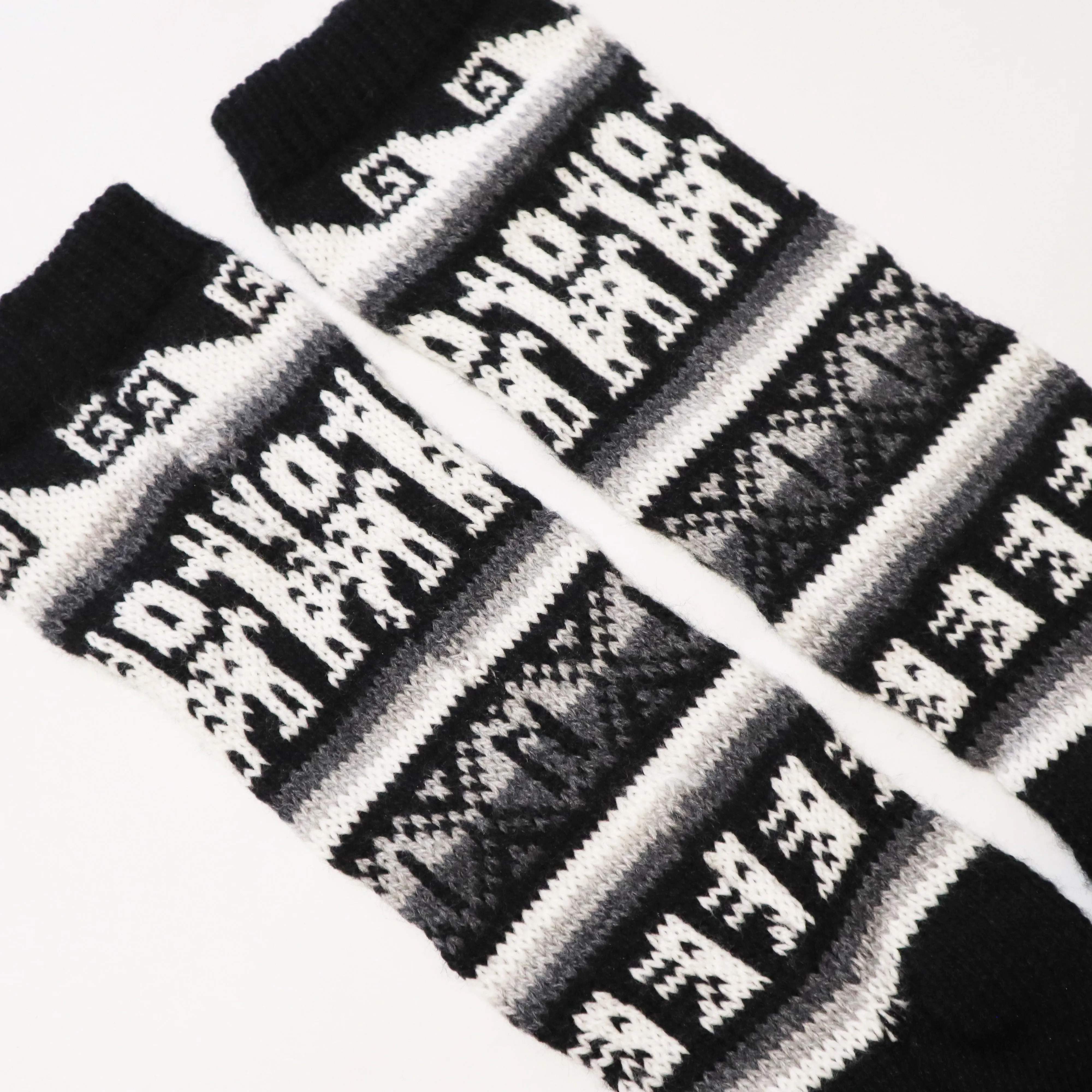 Alpaca Wool Socks Inca and Llama Design Medium Black. Socks for Women Fits Sizes 7-9
