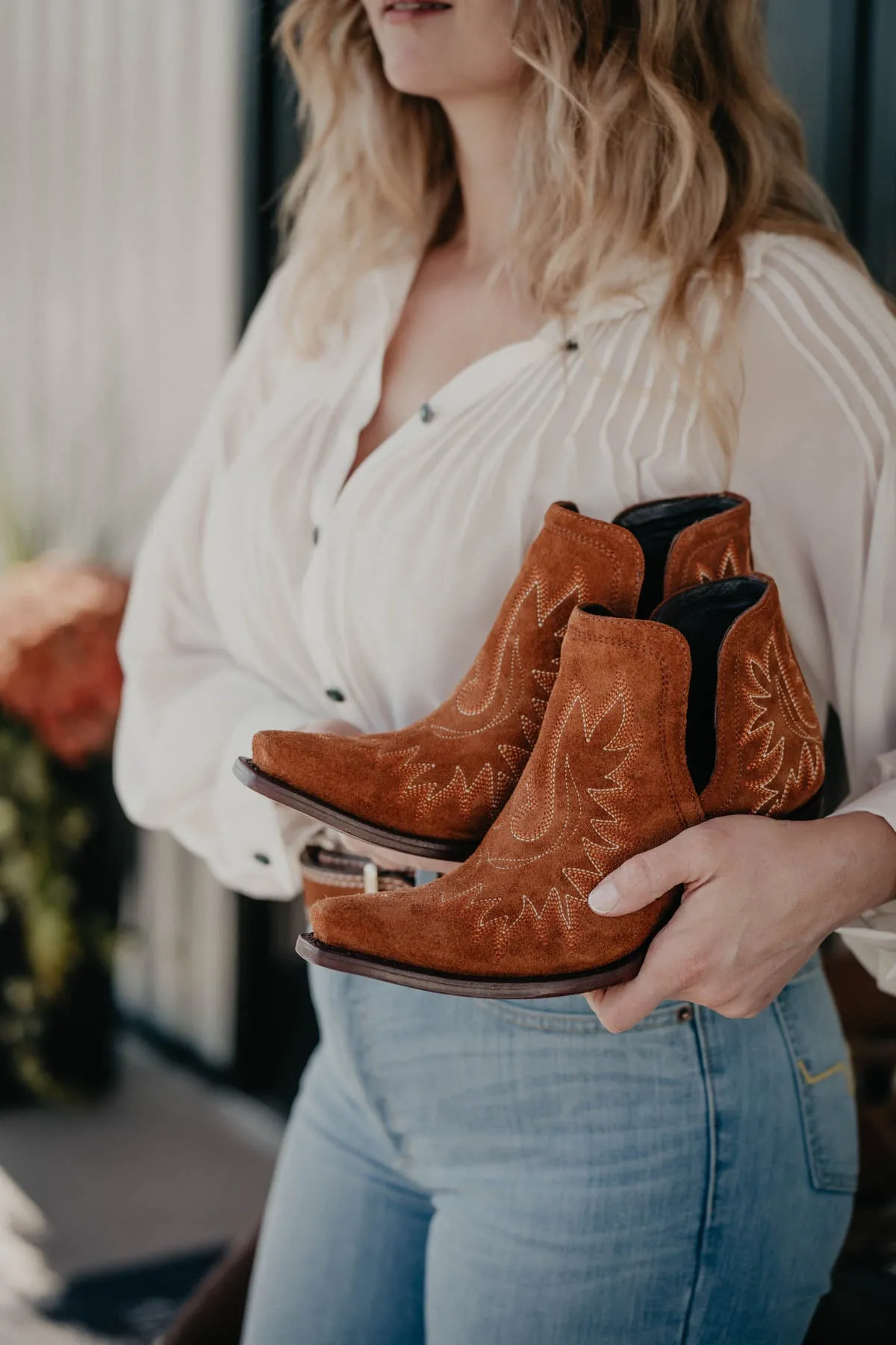 Ariat Dixon Ankle Bootie - Penny Suede