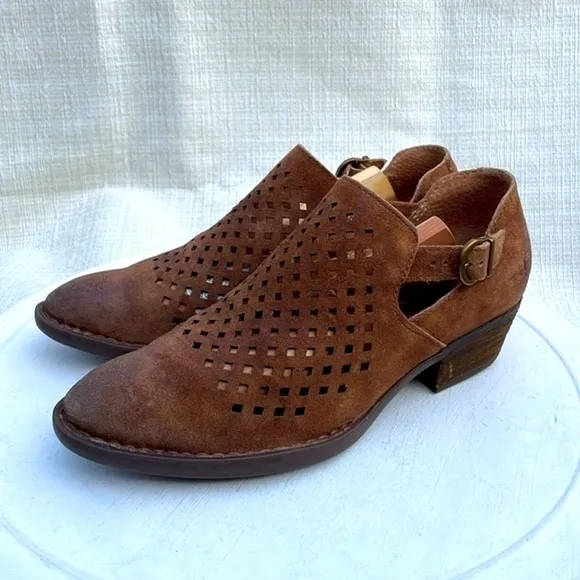 Born Nanna Rust Brown Perforated Leather Booties F37126 Sz 8