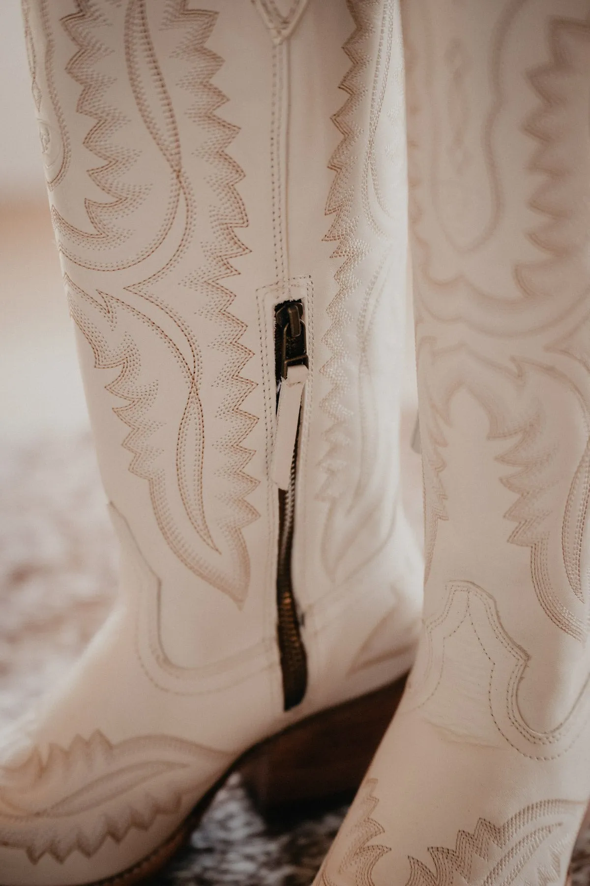 Casanova Tall Western Boot by Ariat Blanco SIZE (7.5 ONLY)