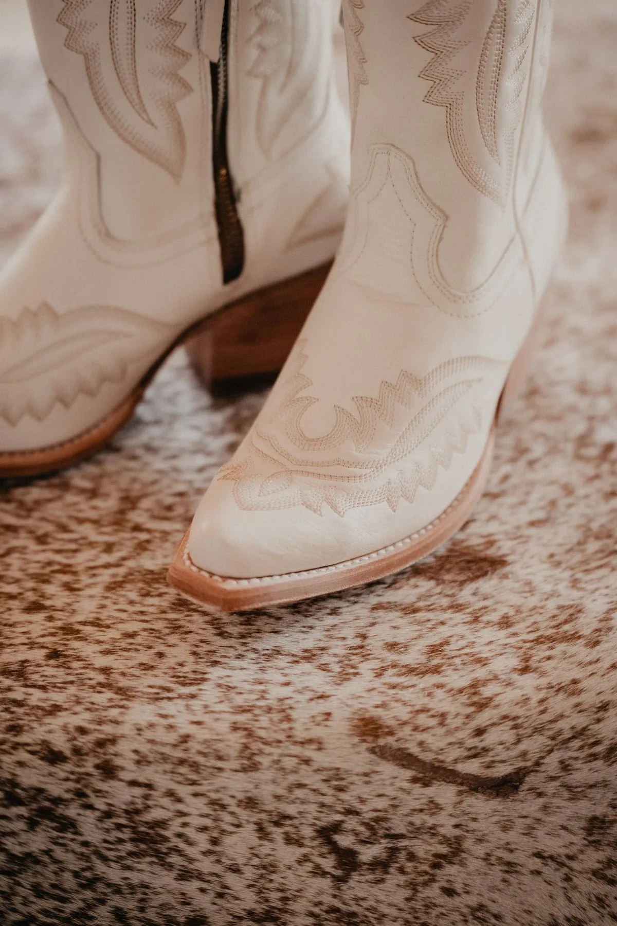 Casanova Tall Western Boot by Ariat Blanco SIZE (7.5 ONLY)