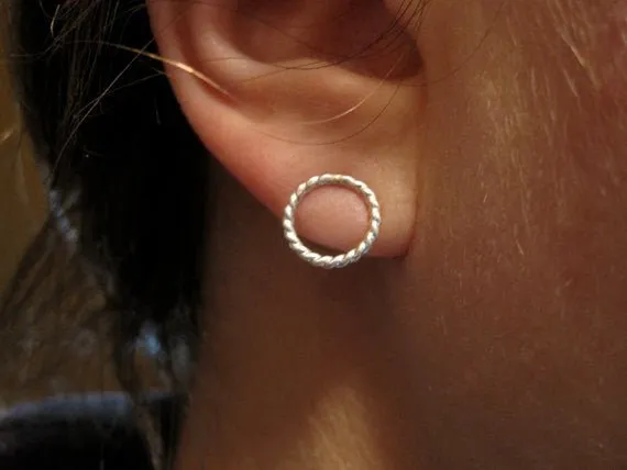 Classy and Stylish, Hand-Crafted Sterling Silver "Twisted Rope" Stud Earrings - 0064