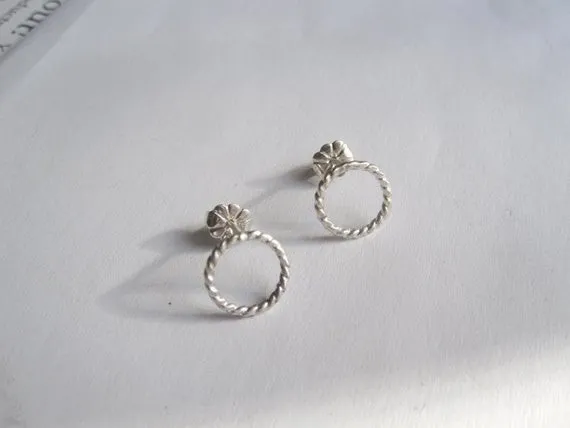 Classy and Stylish, Hand-Crafted Sterling Silver "Twisted Rope" Stud Earrings - 0064