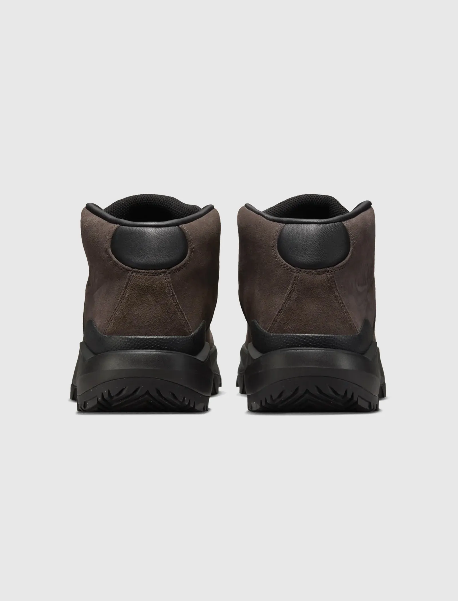 CYGNAL "BAROQUE BROWN"