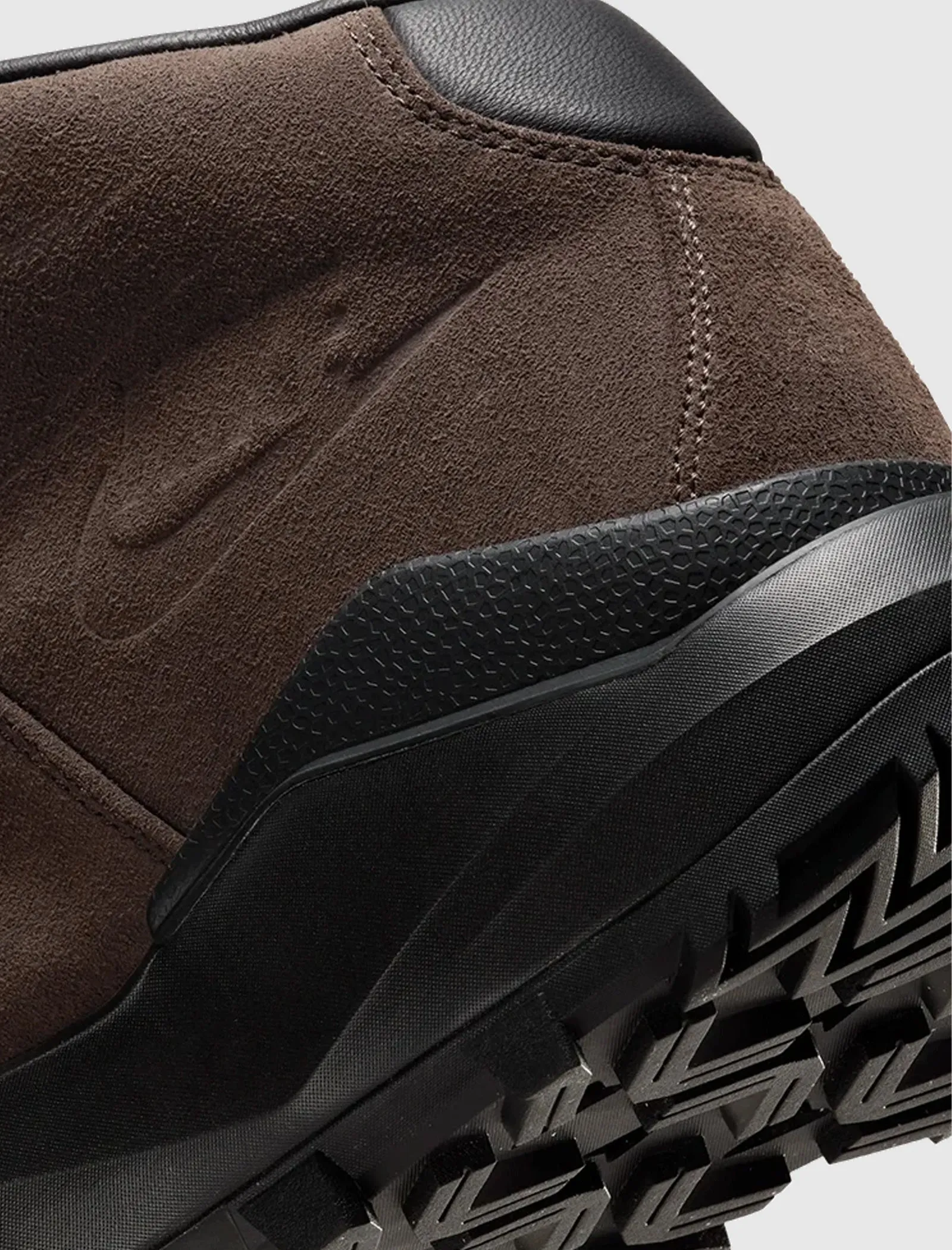 CYGNAL "BAROQUE BROWN"