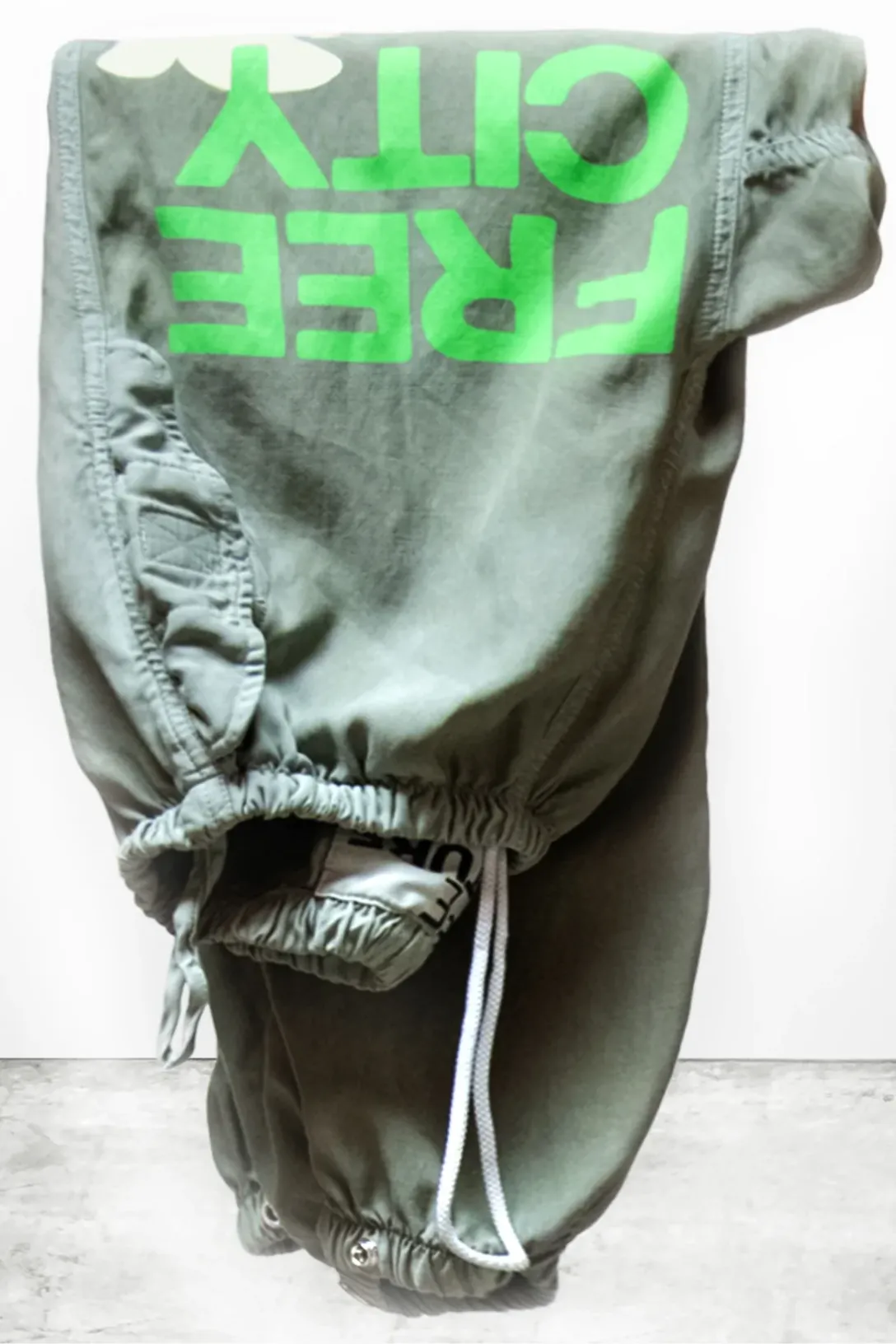 Flap/Snap Freecitylarge Matte/Satin Airjump Pant | Putty