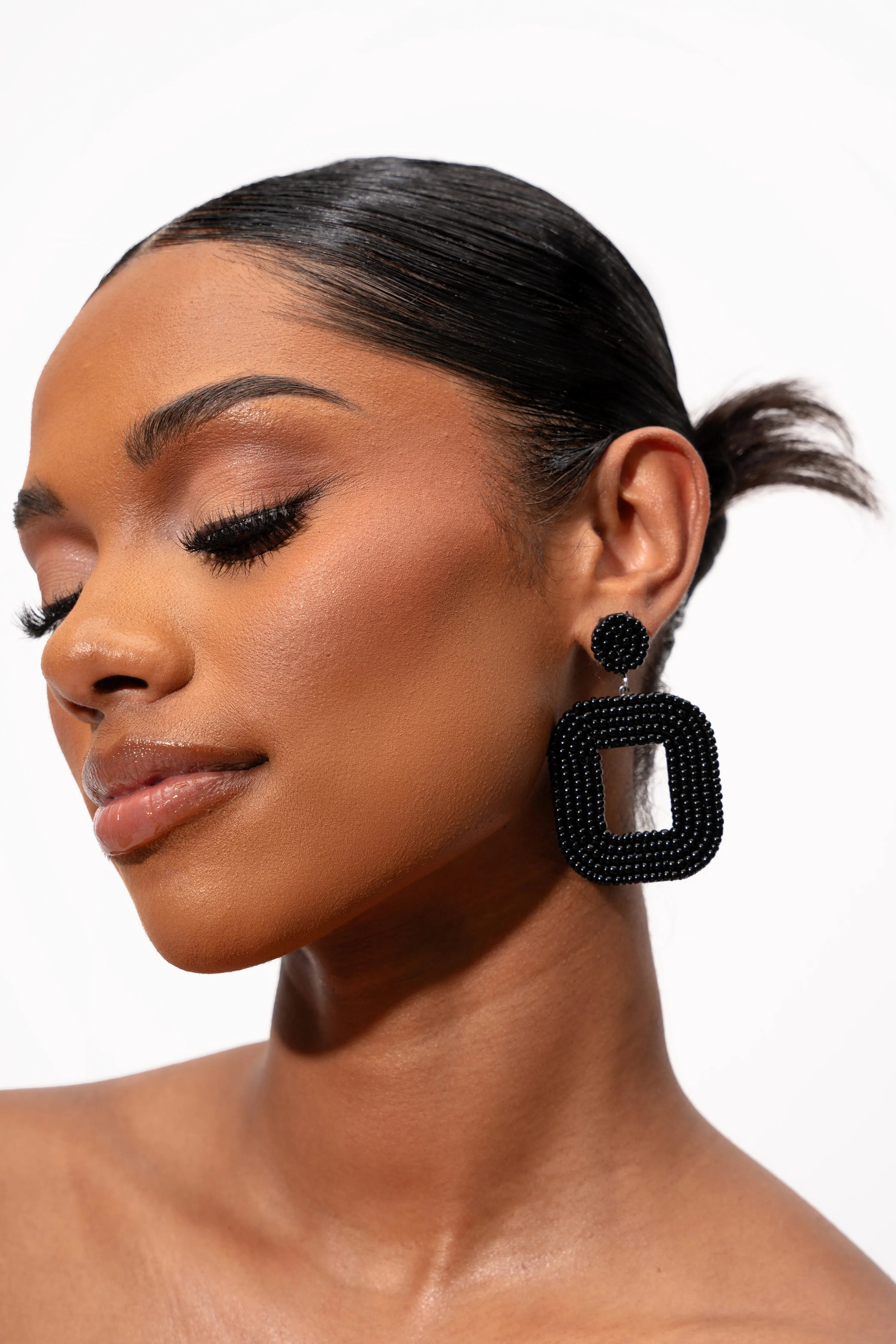 FREDA EARRINGS in BLACK