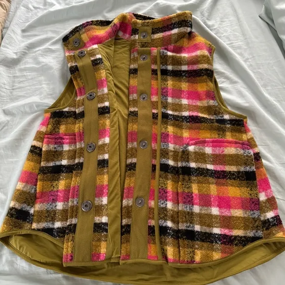 Free People Wrapped Up Blanket Vest Size XS NWOT