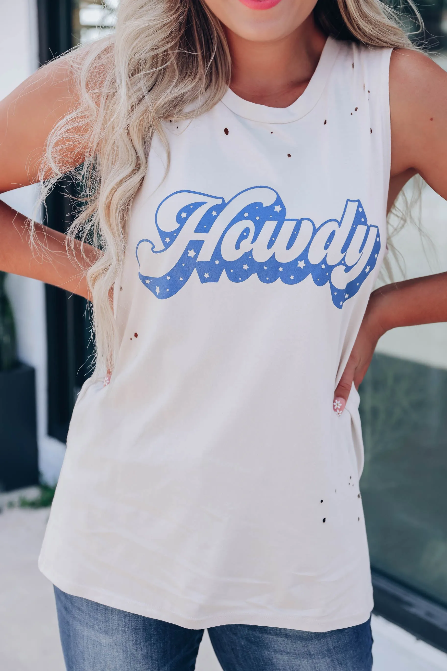 Howdy Distressed Graphic Tank - Bone