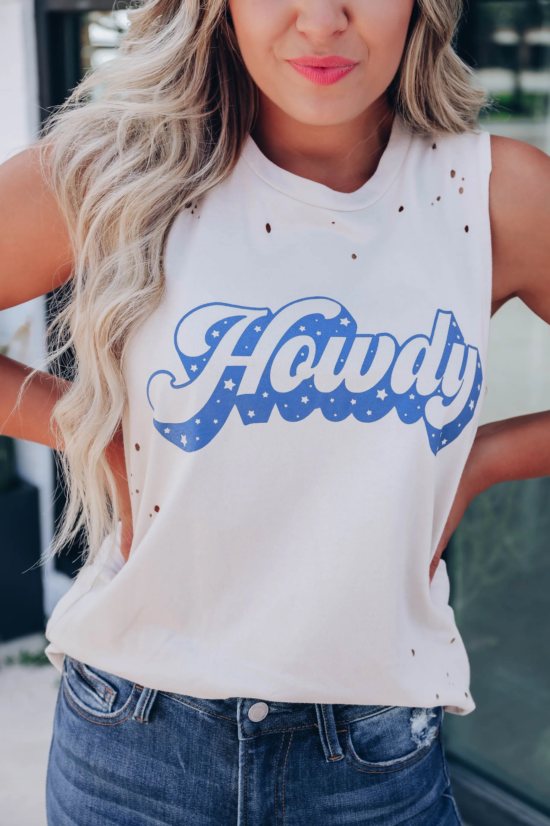 Howdy Distressed Graphic Tank - Bone