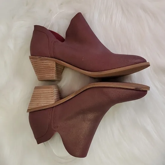 Kelsi Dagger Brooklyn Kenmare Booties - Size 9