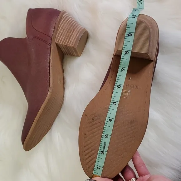 Kelsi Dagger Brooklyn Kenmare Booties - Size 9