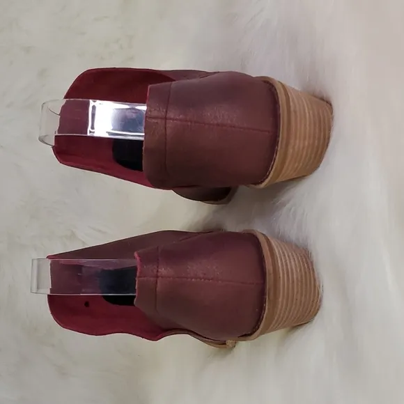 Kelsi Dagger Brooklyn Kenmare Booties - Size 9