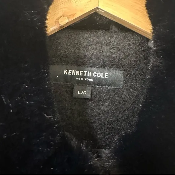 Kenneth Cole Women's Full Zip Fur Collar Boucle Wool Coat Sz Large MSRP $340 NWT
