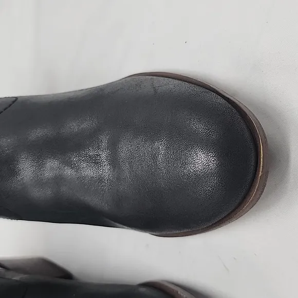🐨LUCKY BRAND🐨BRANDRE🐨LEATHER  SOFT ALMOND-TOE STACKED HEEL  LADIES 9 NWOB🐨