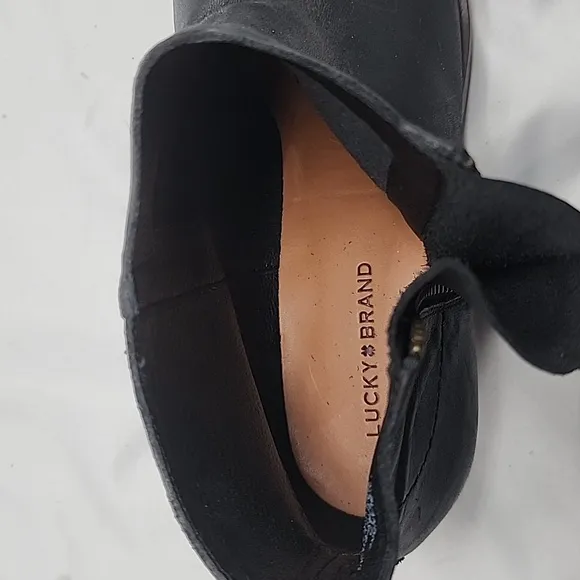 🐨LUCKY BRAND🐨BRANDRE🐨LEATHER  SOFT ALMOND-TOE STACKED HEEL  LADIES 9 NWOB🐨
