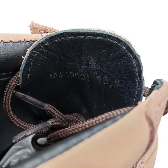 Marc Joseph | NIB Gramercy Blush Nubuck Leather High Top Booties Girl's 13.5