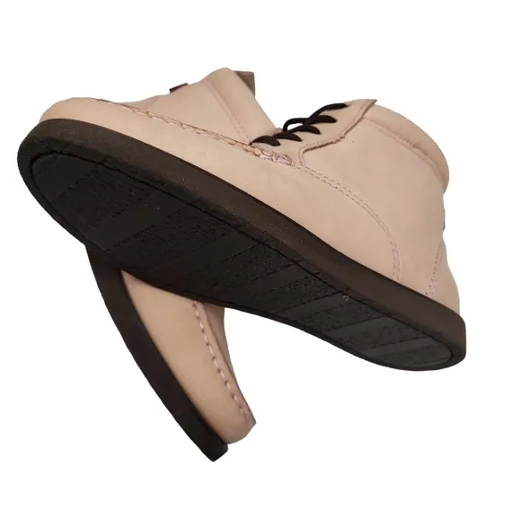 Marc Joseph | NIB Gramercy Blush Nubuck Leather High Top Booties Girl's 13.5