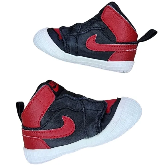 Nike Air Jordan 1 Crib Bootie &quot;BRED&quot; BANNED AT3745-023 Size 3C Black Varsity Red