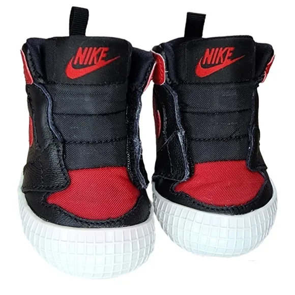 Nike Air Jordan 1 Crib Bootie &quot;BRED&quot; BANNED AT3745-023 Size 3C Black Varsity Red