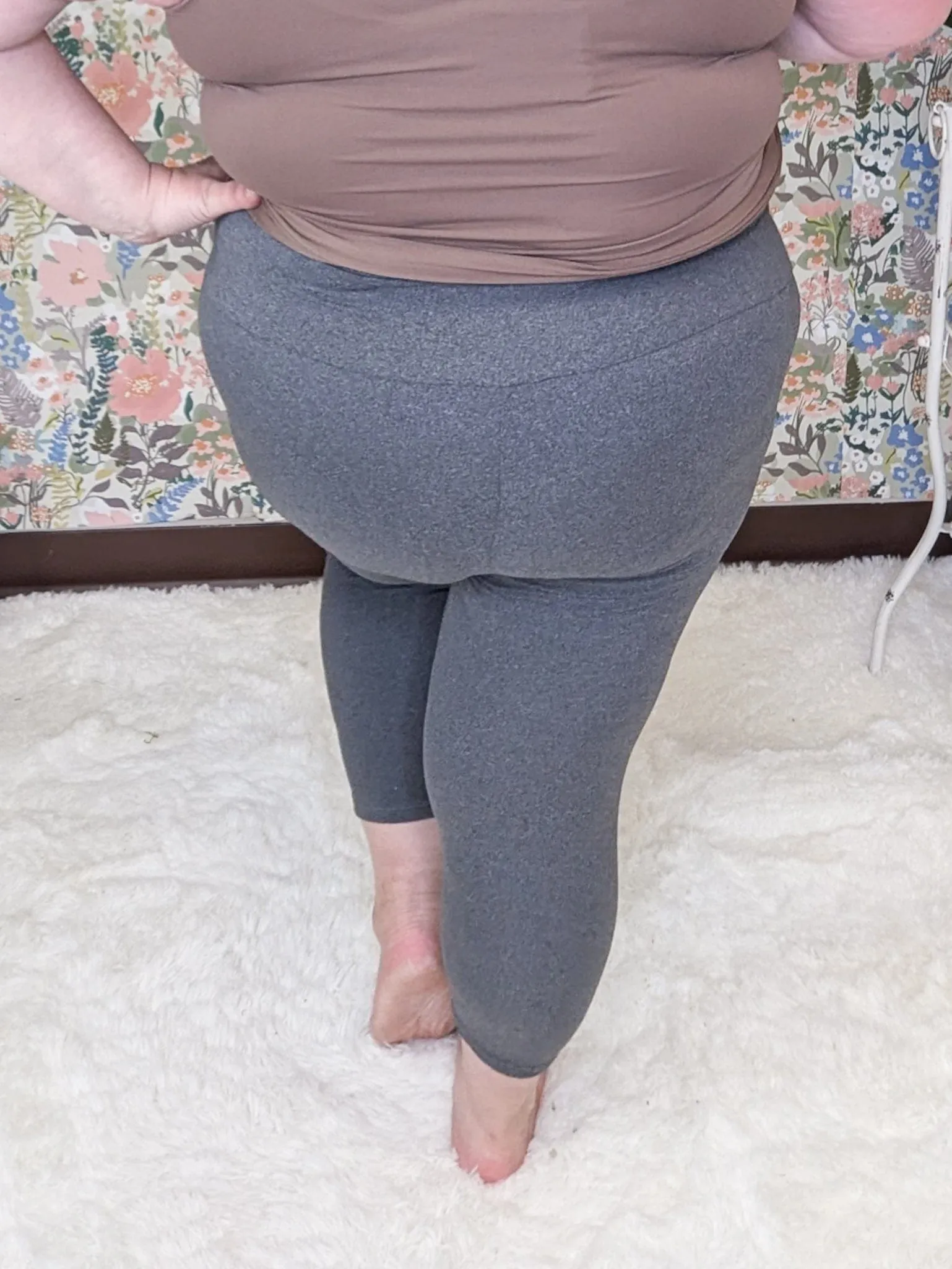 Norah Capri-7/8 Leggings in Solids