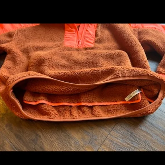 NWT 🍃 Free People Movement Pullover - Neon Coral Combo - Medium