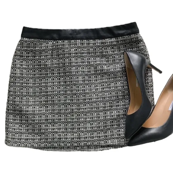 NWT Gap woven miniskirt