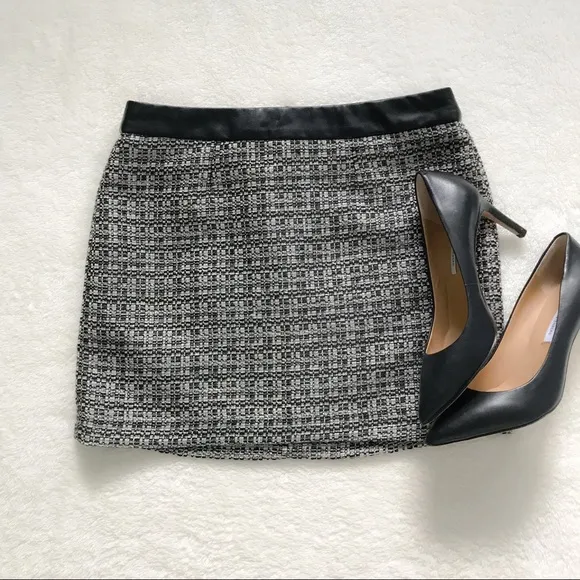 NWT Gap woven miniskirt
