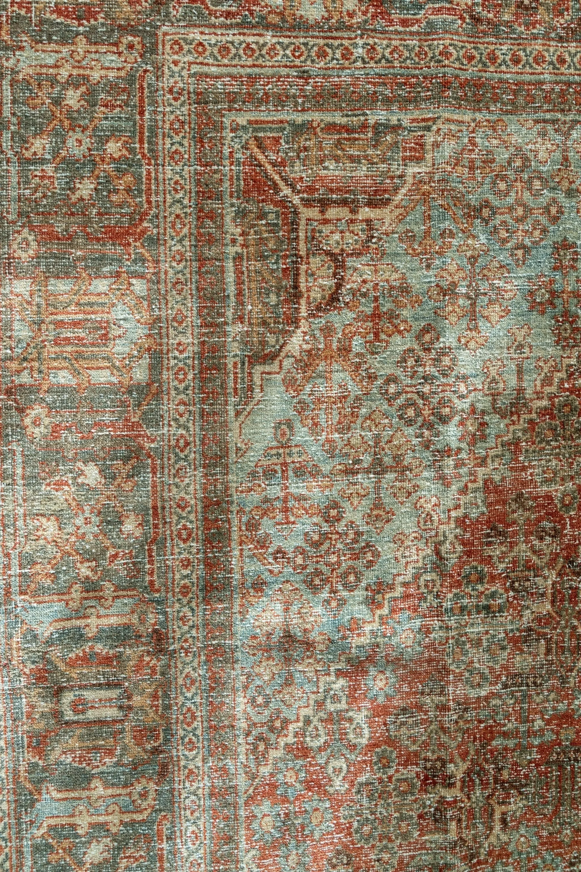 Range | 8'11 x 12'