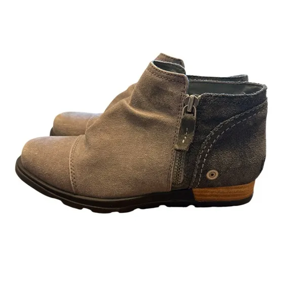Sorel Major Low Canvas/suede Chukka Ankle Booties
