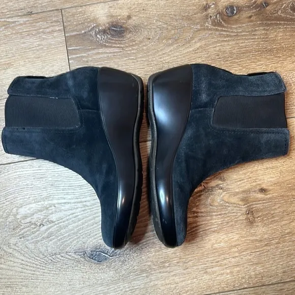 Sperry Top Sider Blue Suede Wedge Booties Size 6.5M