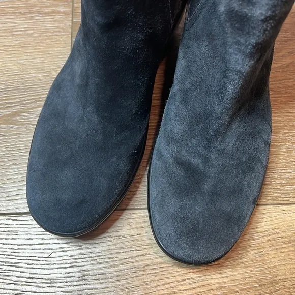 Sperry Top Sider Blue Suede Wedge Booties Size 6.5M