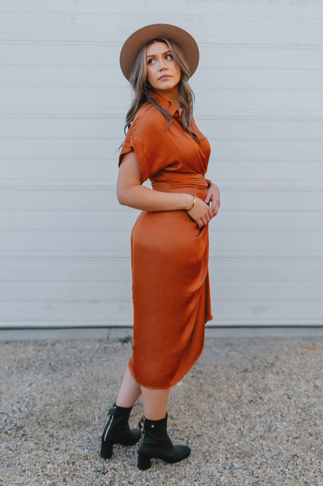 The Tori Satin Midi Shirt Dress - Copper