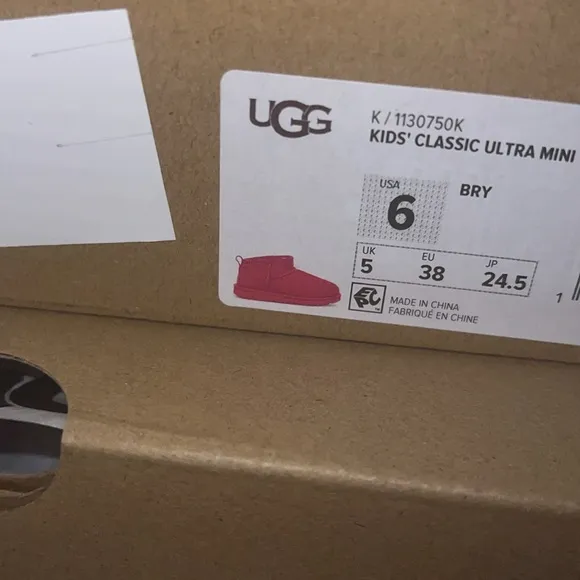 UGG Kids Classic Ultra Mini Twinface Sheepskin Booties