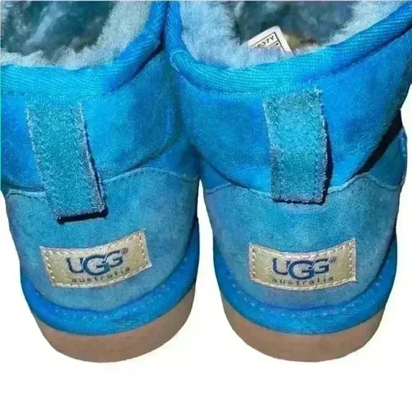 UGG Short Booties - Stunning 💙🩵
