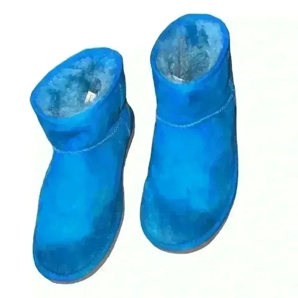 UGG Short Booties - Stunning 💙🩵