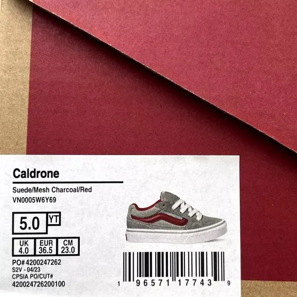 Vans Caldrone Youth Boy's Suede Sneakers Size 5 Gray-Red Classic Stylish Shoes