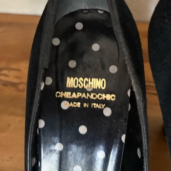 VTG Y2K 00’s Moschino Suede Bow Pumps
