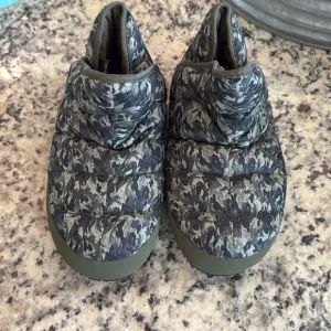 Youth North Face Thermoball Booties
