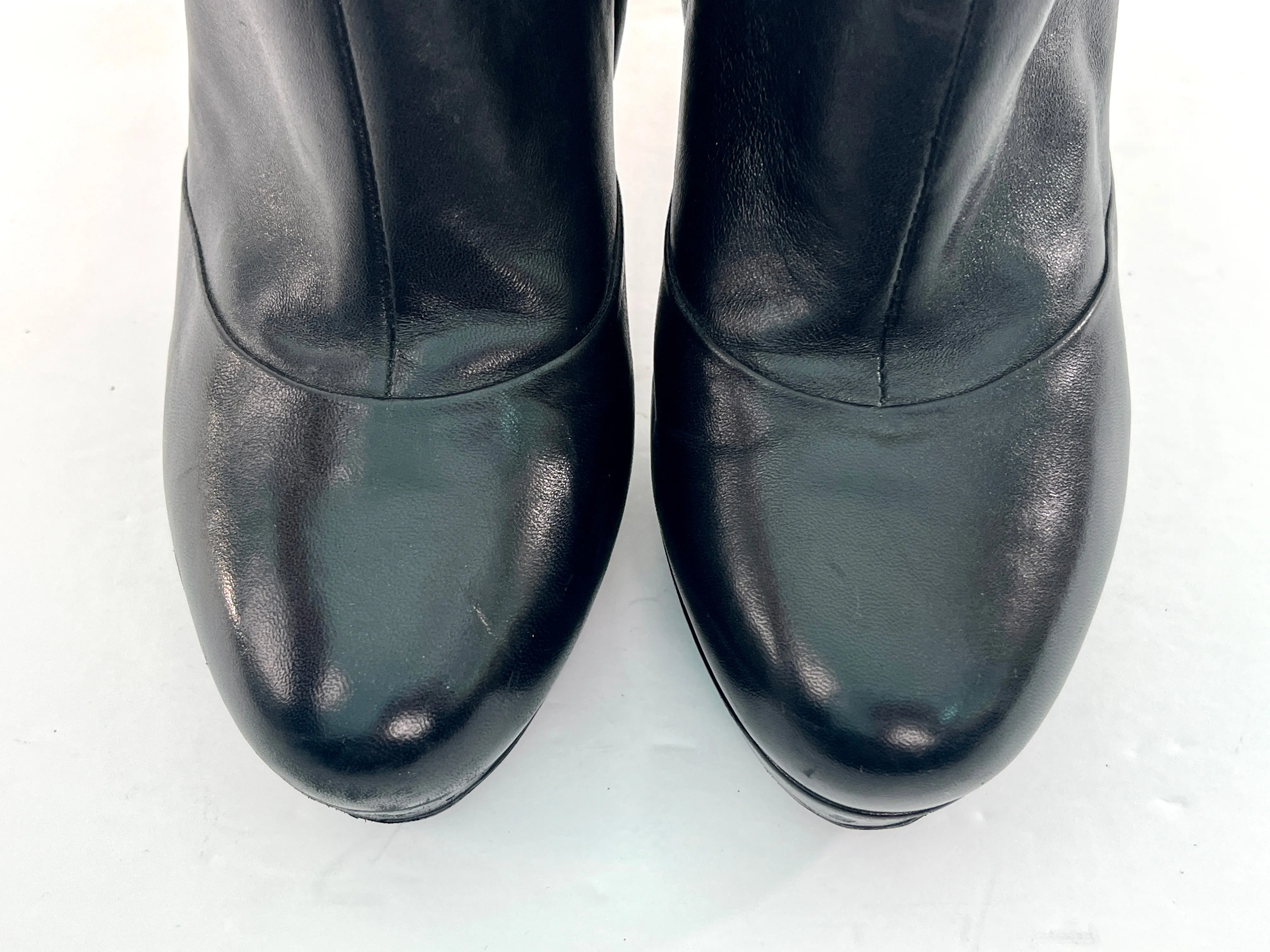 YSL Yves Saint Laurent Leather Gisele Platform Ankle Booties in Black Size 39/8.5