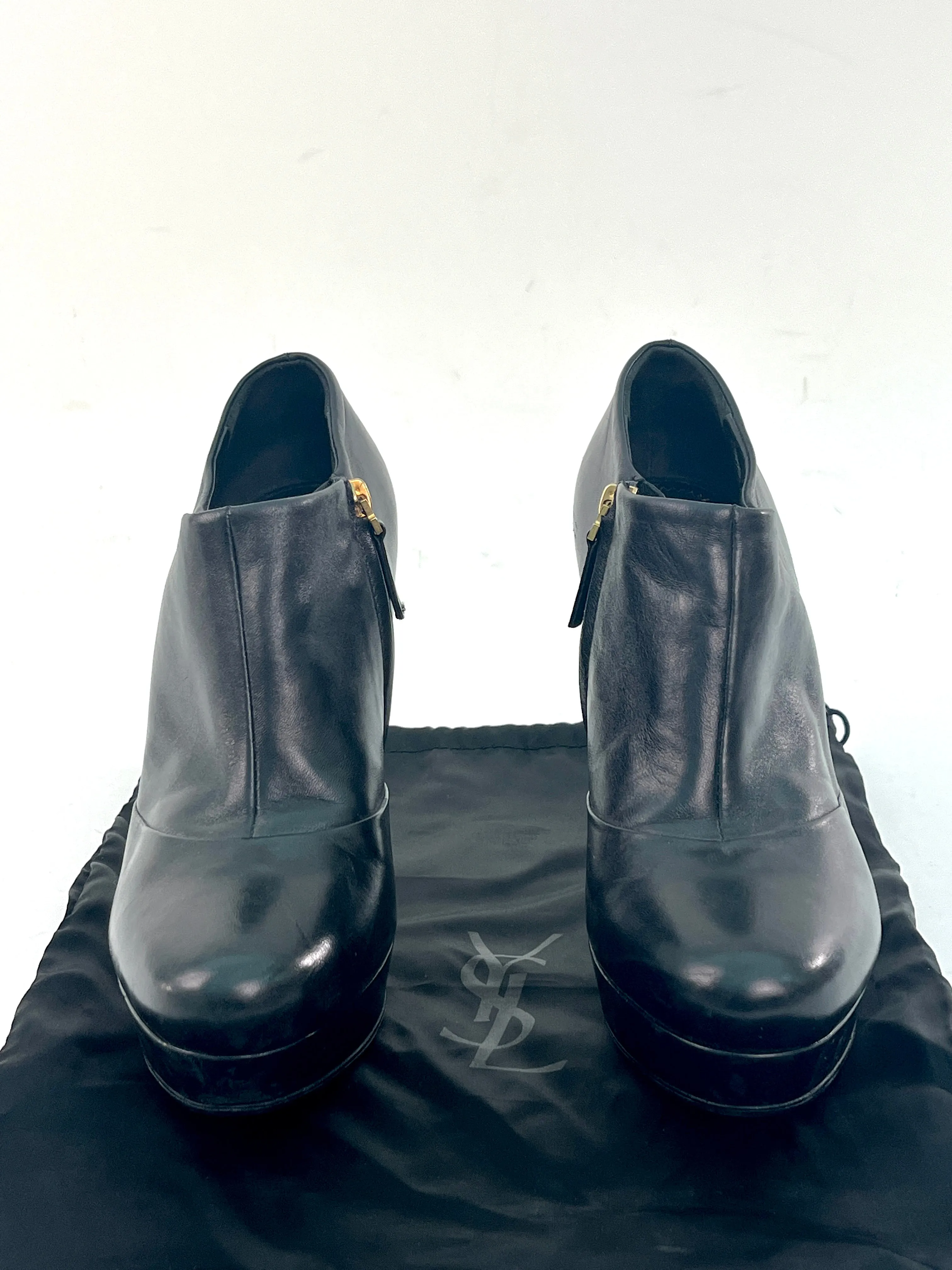 YSL Yves Saint Laurent Leather Gisele Platform Ankle Booties in Black Size 39/8.5